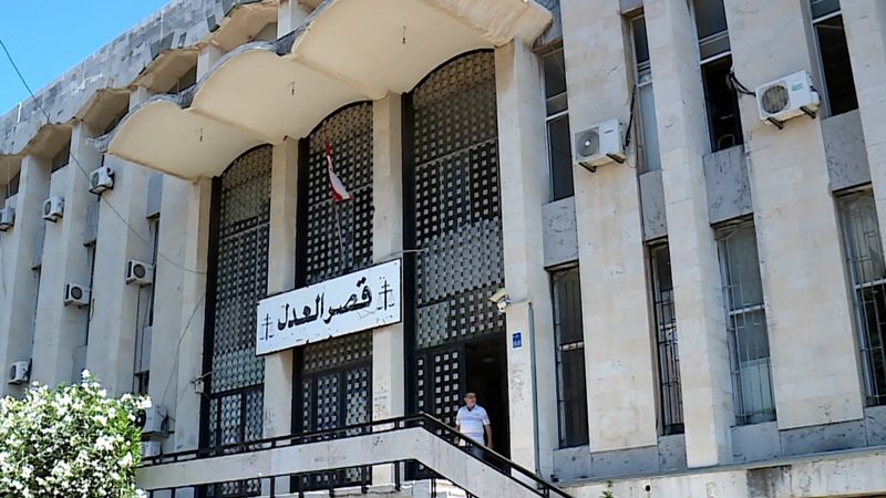 "محتال الكفالة": قصة امرأة خُدعت لإنقاذ زوجها