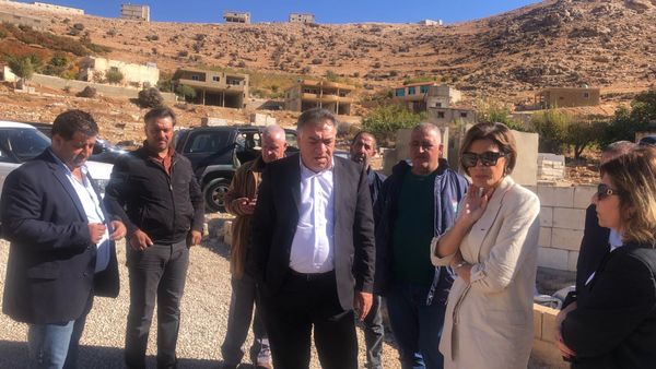 النازحون السوريون.. أعداد هائلة وخراب في عرسال