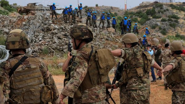 بعبدا تقلب الطاولة على شائعات الحرب