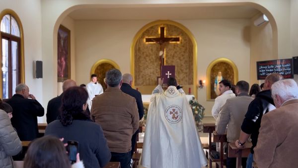 الميلاد يعيد مسيحيي الخيام