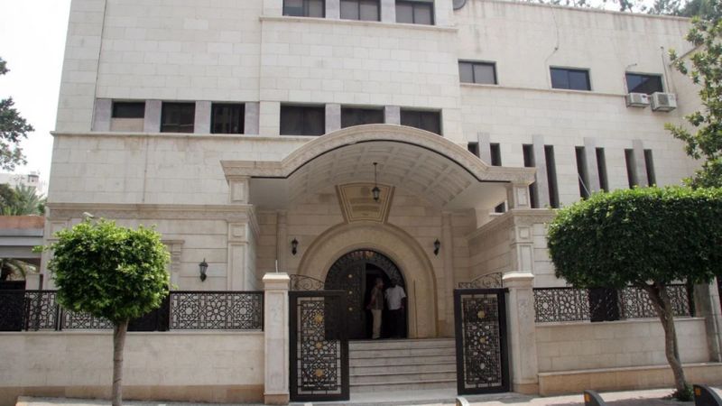 ملفُّ الإسلاميين في عهدةِ المفتي 