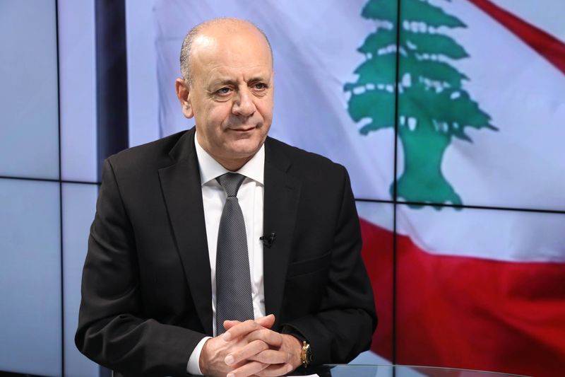 "خطة الحصار" على طاولة نتنياهو العين على مدرج مطار بيروت والرئيس بري تلقى الوثيقة : اللهم اني بلغت!
