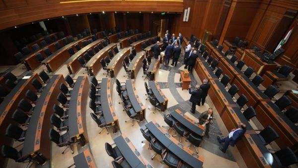 رغم الاعتراضات… البرلمان يمدّد لنفسه