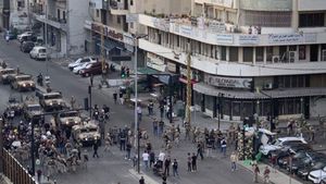 إشكال مع الجيش.. عين الرمانة تمنع إزالة أعلام