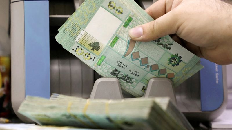 شبح رياض سلامة يطارد "المركزي"