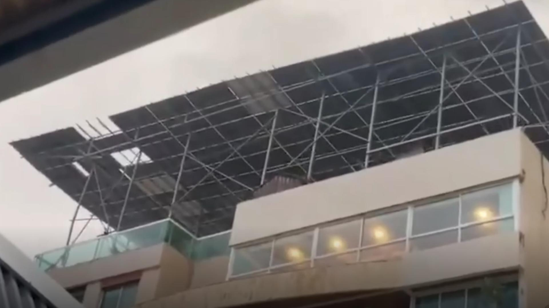 مشاهد مرعبة... العاصفة تشتدّ!