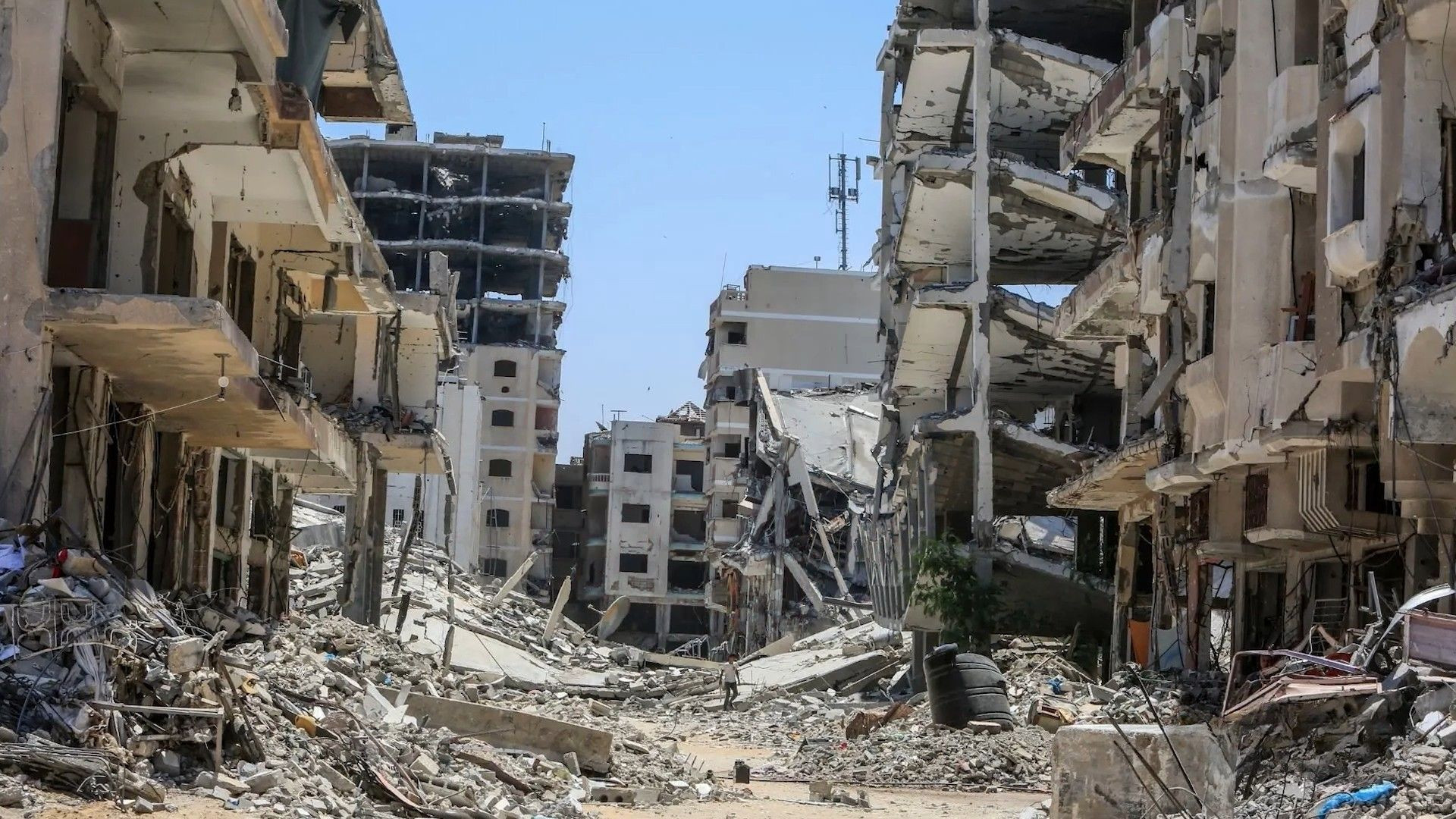 تصعيد جديد: غارات على قطاع غزة