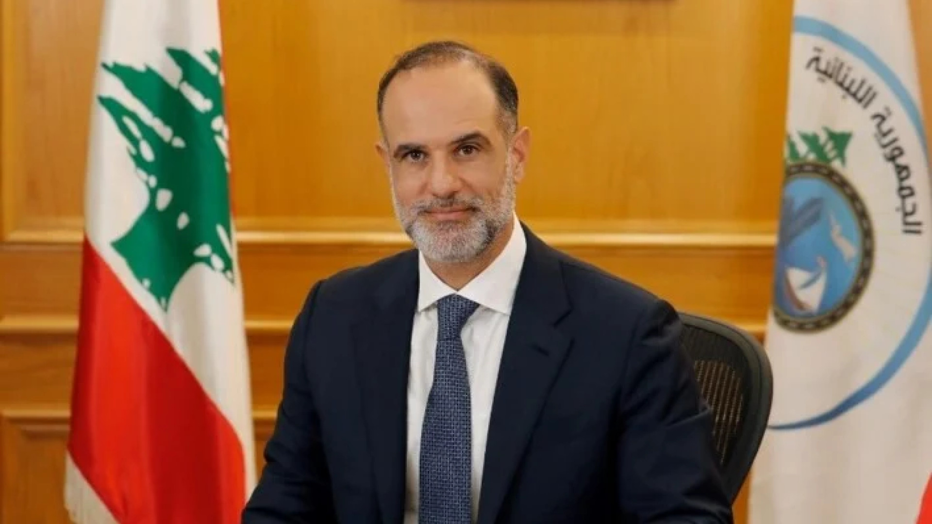 مـطار بـيروت يـقاوم 