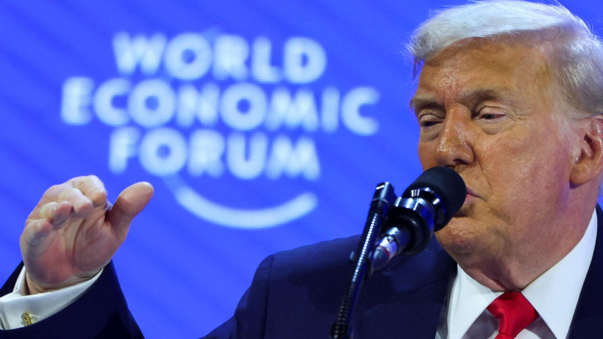 ترامب من دافوس... رسائل وملفات بالجملة