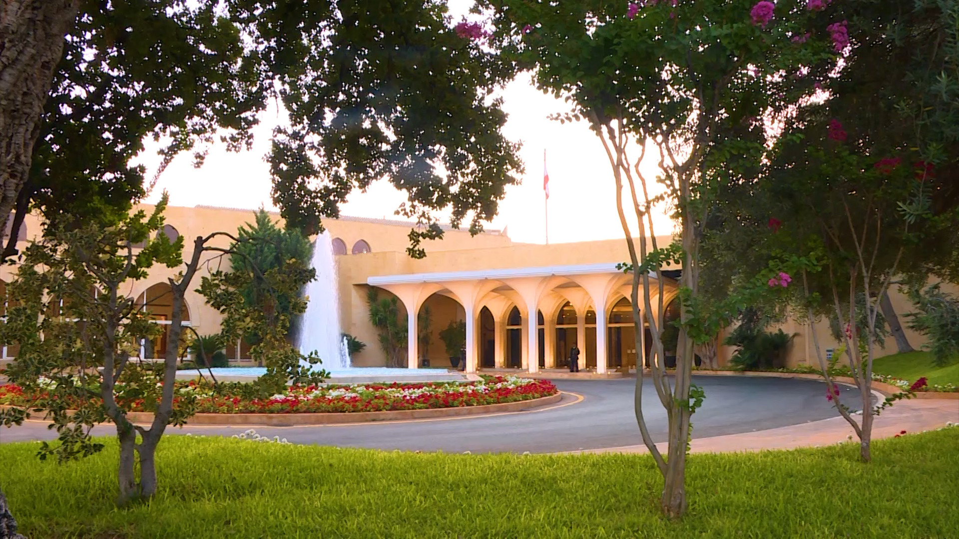 قصر بعبدا يلملمُ أوراقَ 