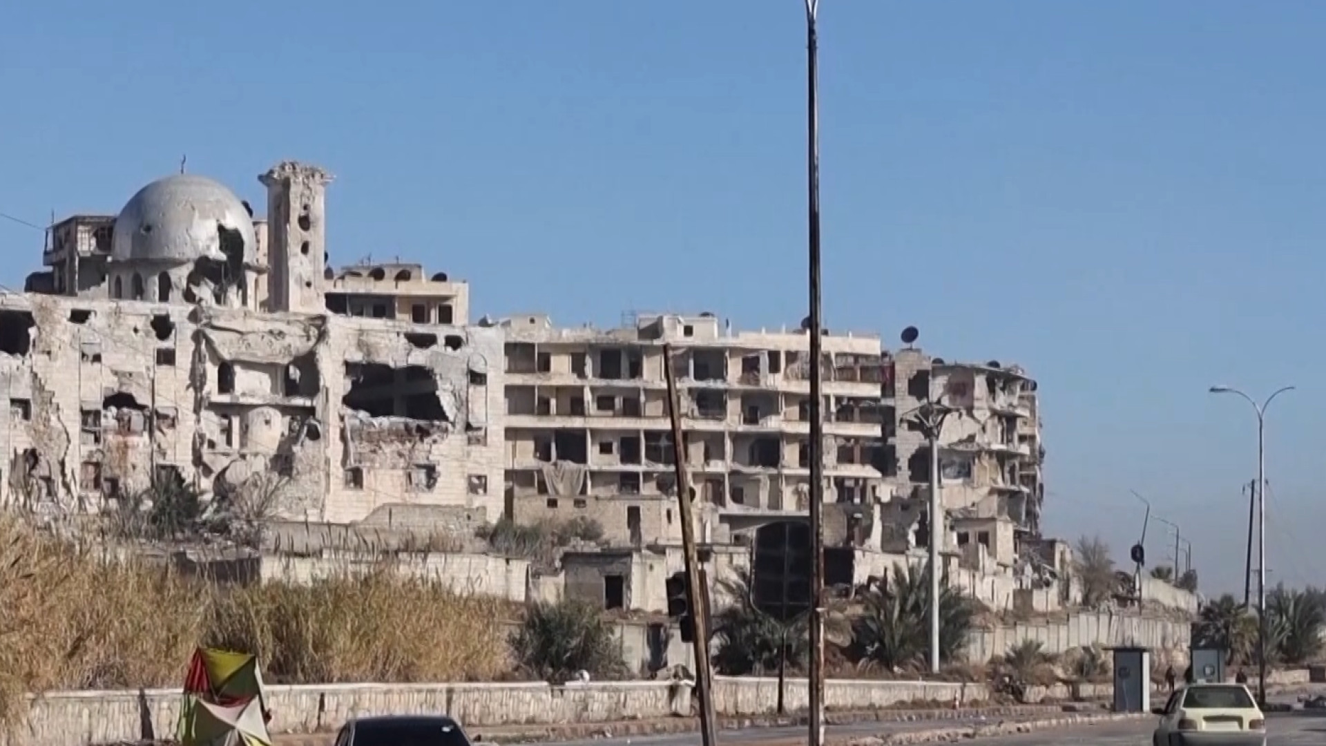 حلب تواجه تداعيات المعارك والاشتباكات..