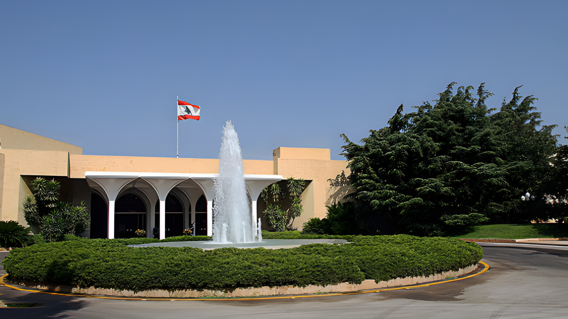 خاص – اتصالات رئاسيةSM