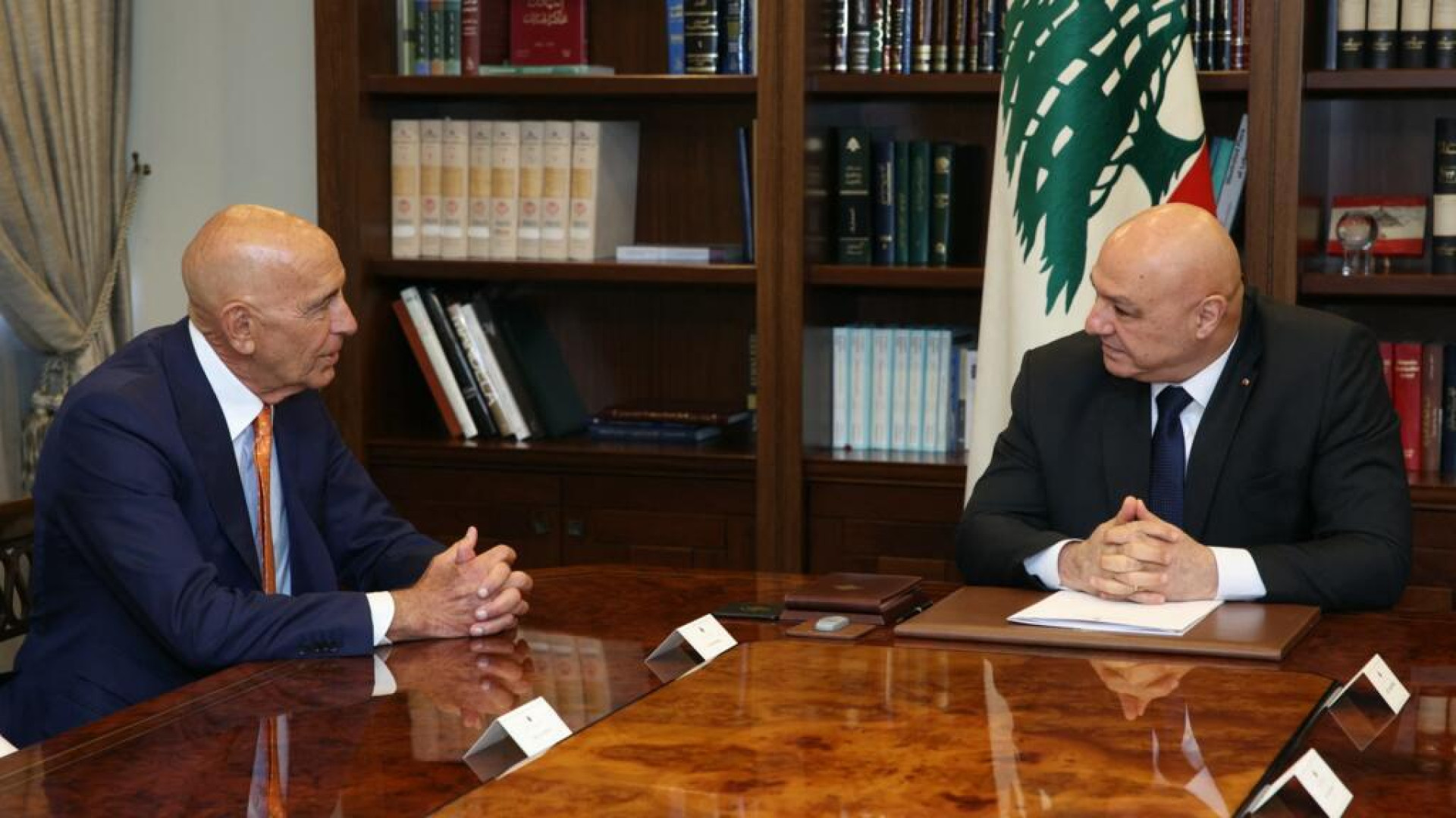 زيارة أميركية لبعبدا والسراي: تأكيد الالتزامات