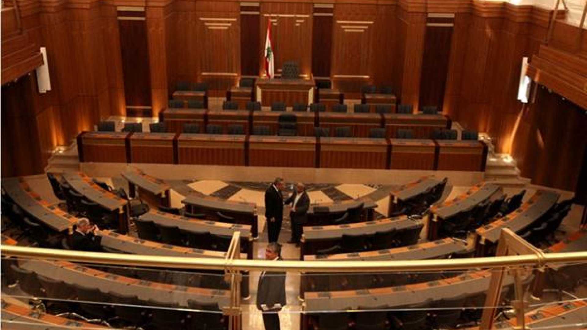 الانتخابات الى 2028.. قرار التمديد يجمع ما فرقته السلطة