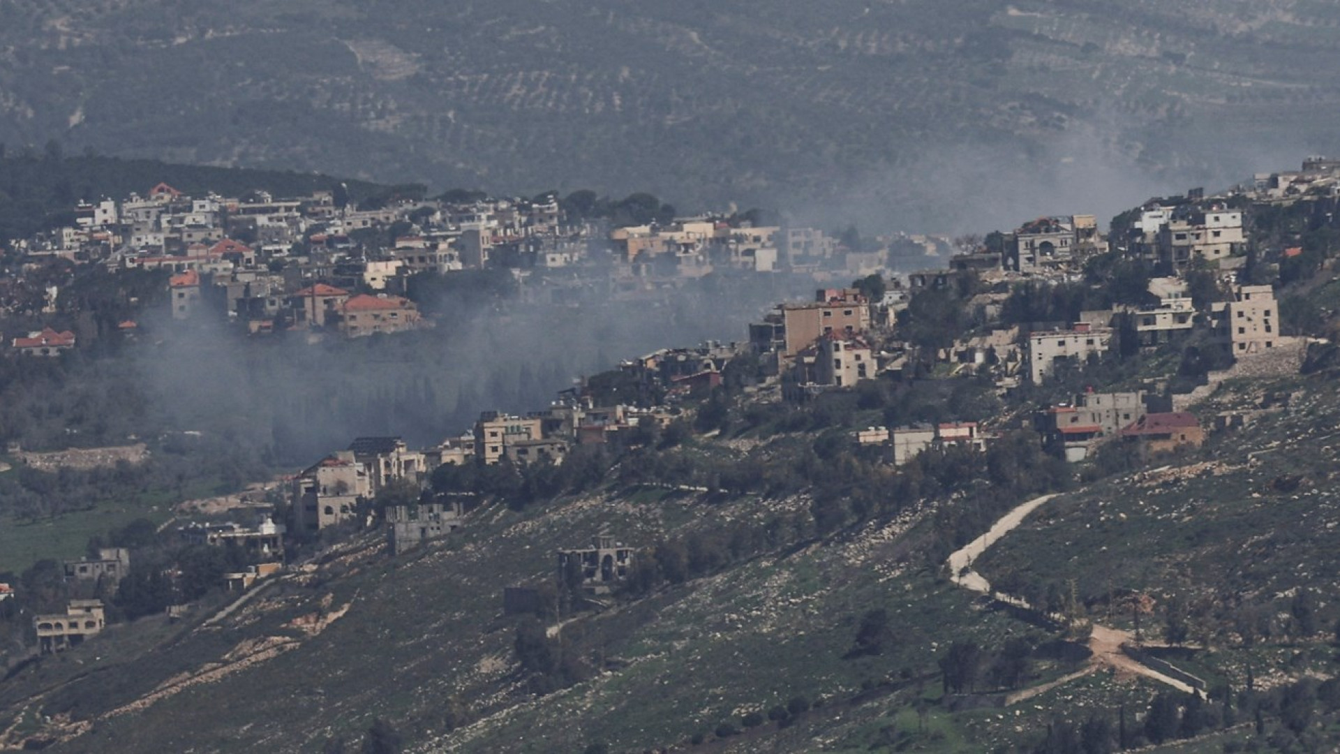 التصعيد في الجنوب.. ما حقيقة الـ55 بيانًا لحزب الله؟