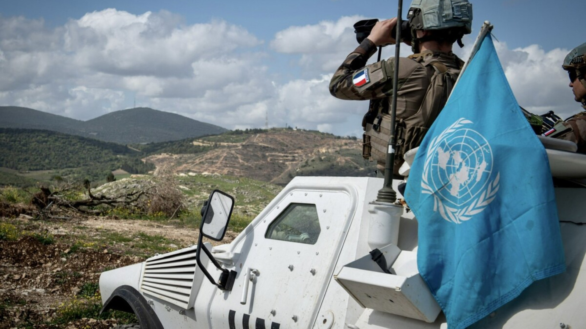 تجسس إسرائيلي وقذيفتان داخل منزل  