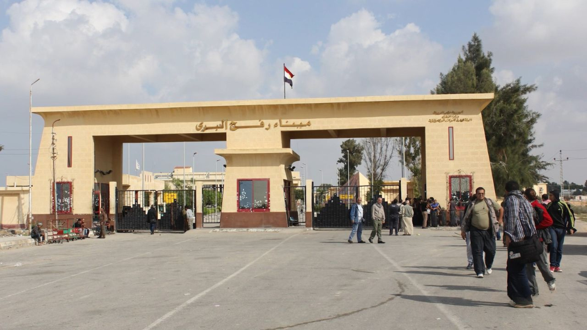 معبر رفح... حركة تقتصر على المرضى