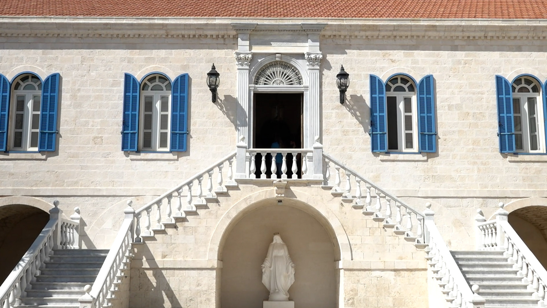 الراعي يستقبل عيسى في بكركي..