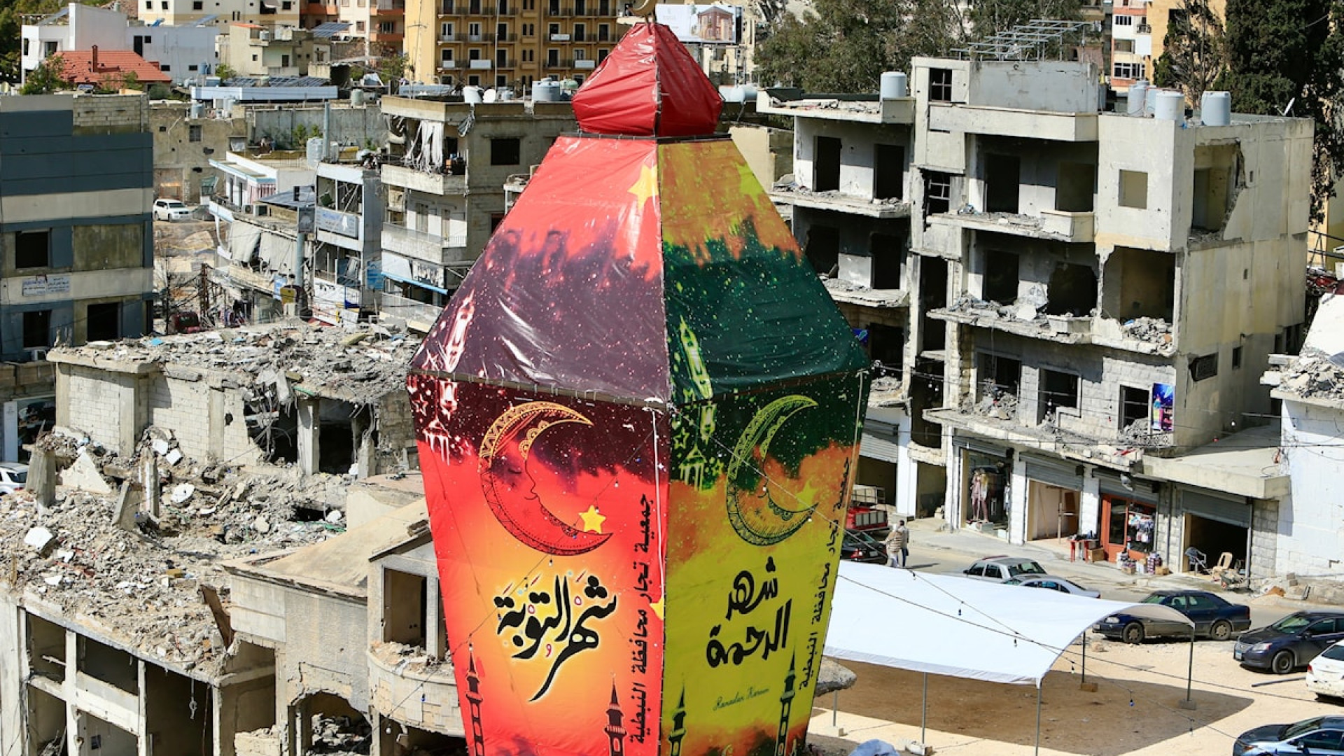 أكبر فانوس في لبنان يضيء قلب الجنوب