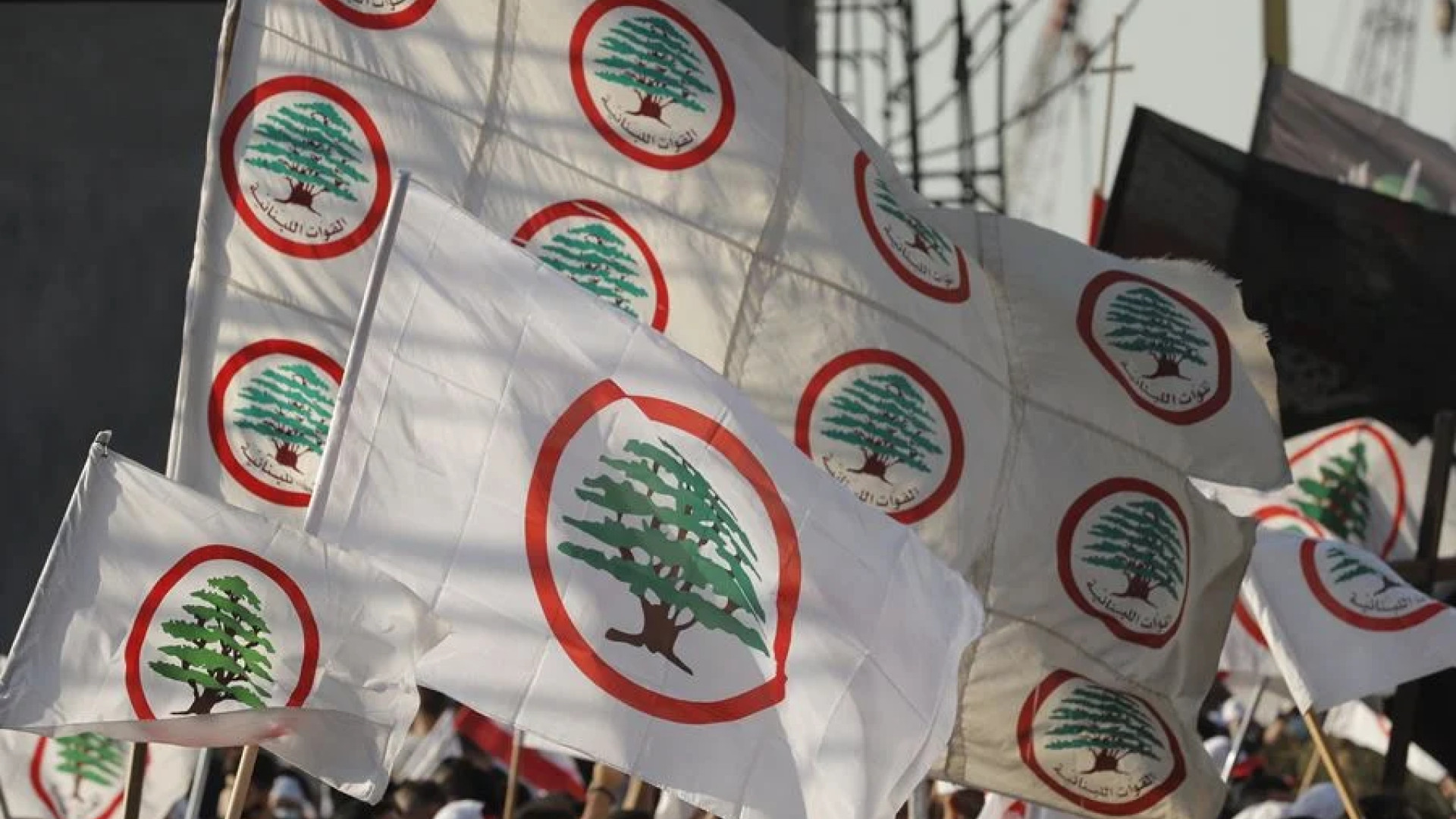 كرّت السبحة داخل 