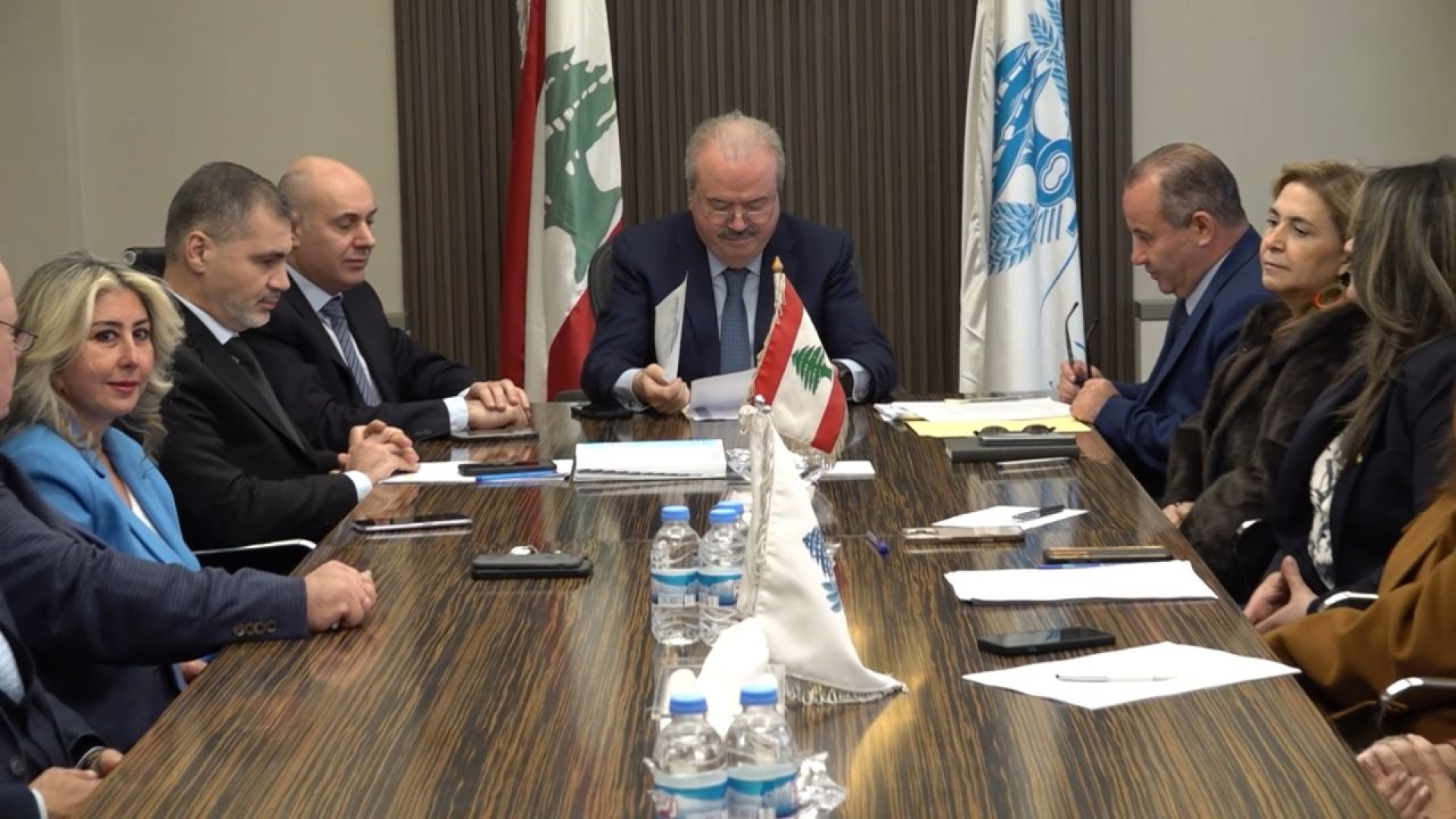 سلسلة لقاءات لوزير المالية ياسين جابر