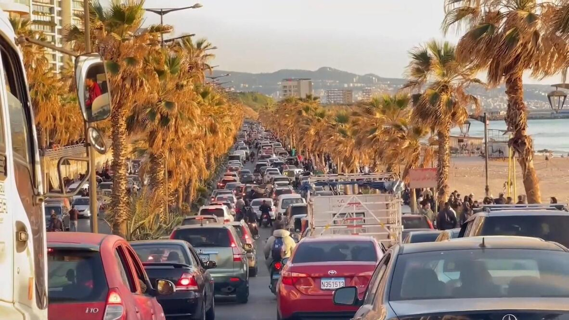 لبنان ينزف ناسـه فـي 