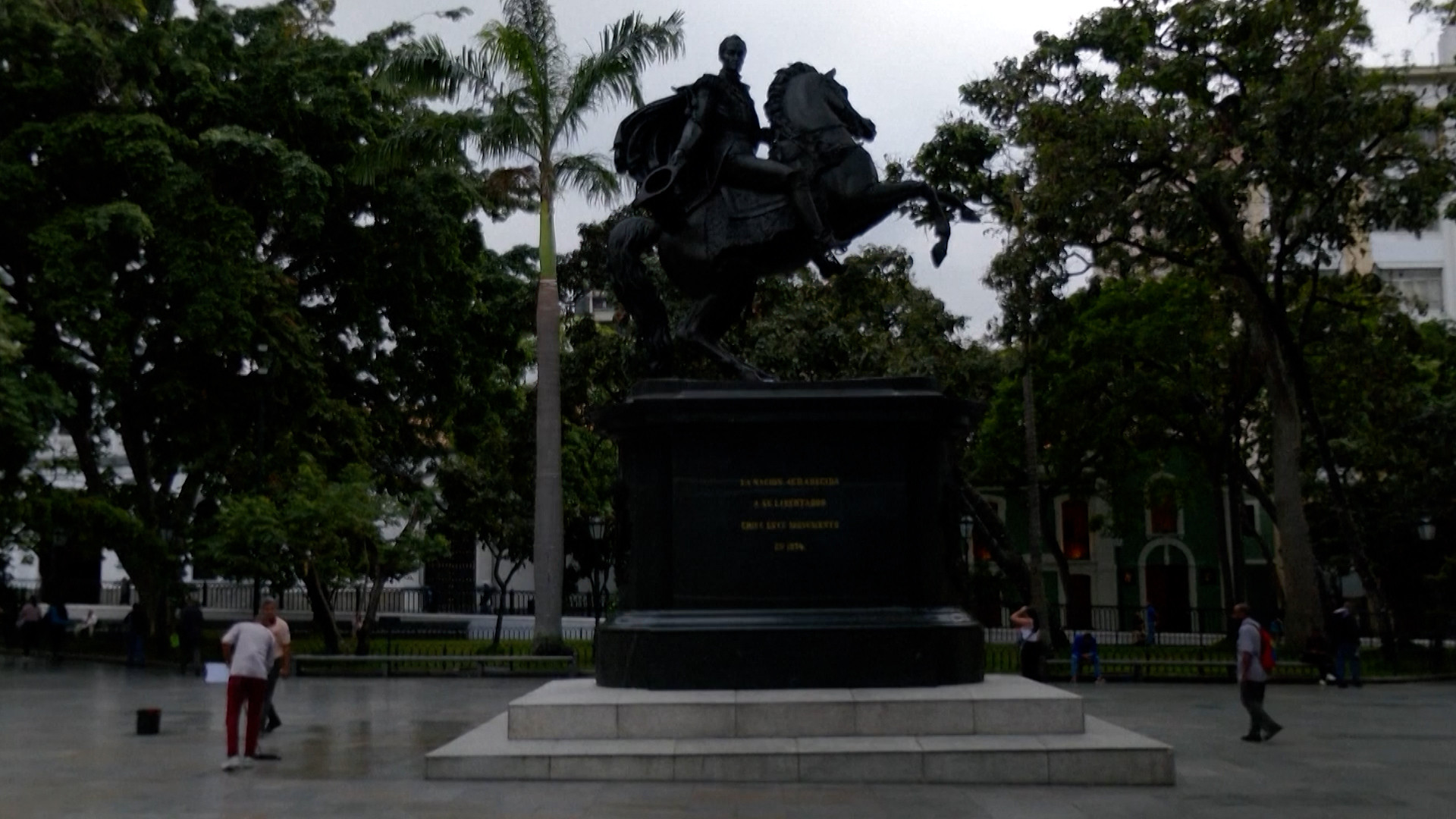 مادورو يطرح خيار التفاوض مع واشنطن