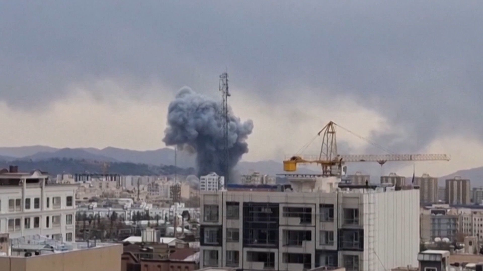 بين ايران واسرائيل.. ضربات متبادلة