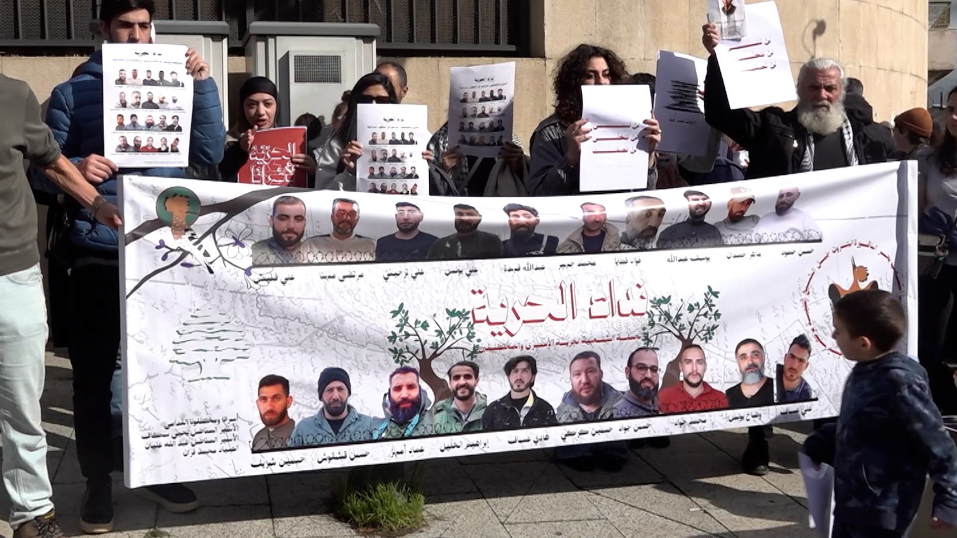 بين السراي والعوائل.. ملف الأسرى على الطاولة