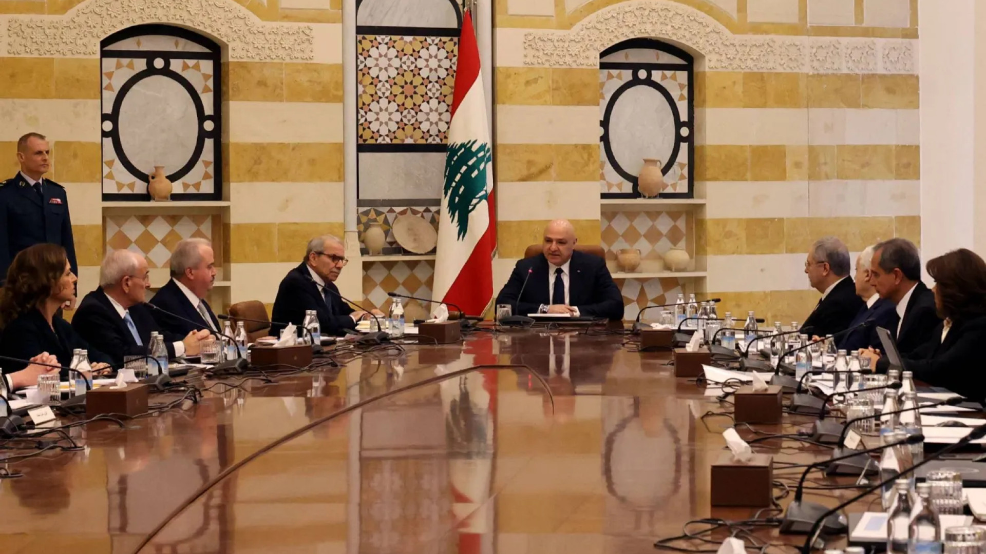 الحكومة تـحظر نشاط الـحرس الثوري في لبنان