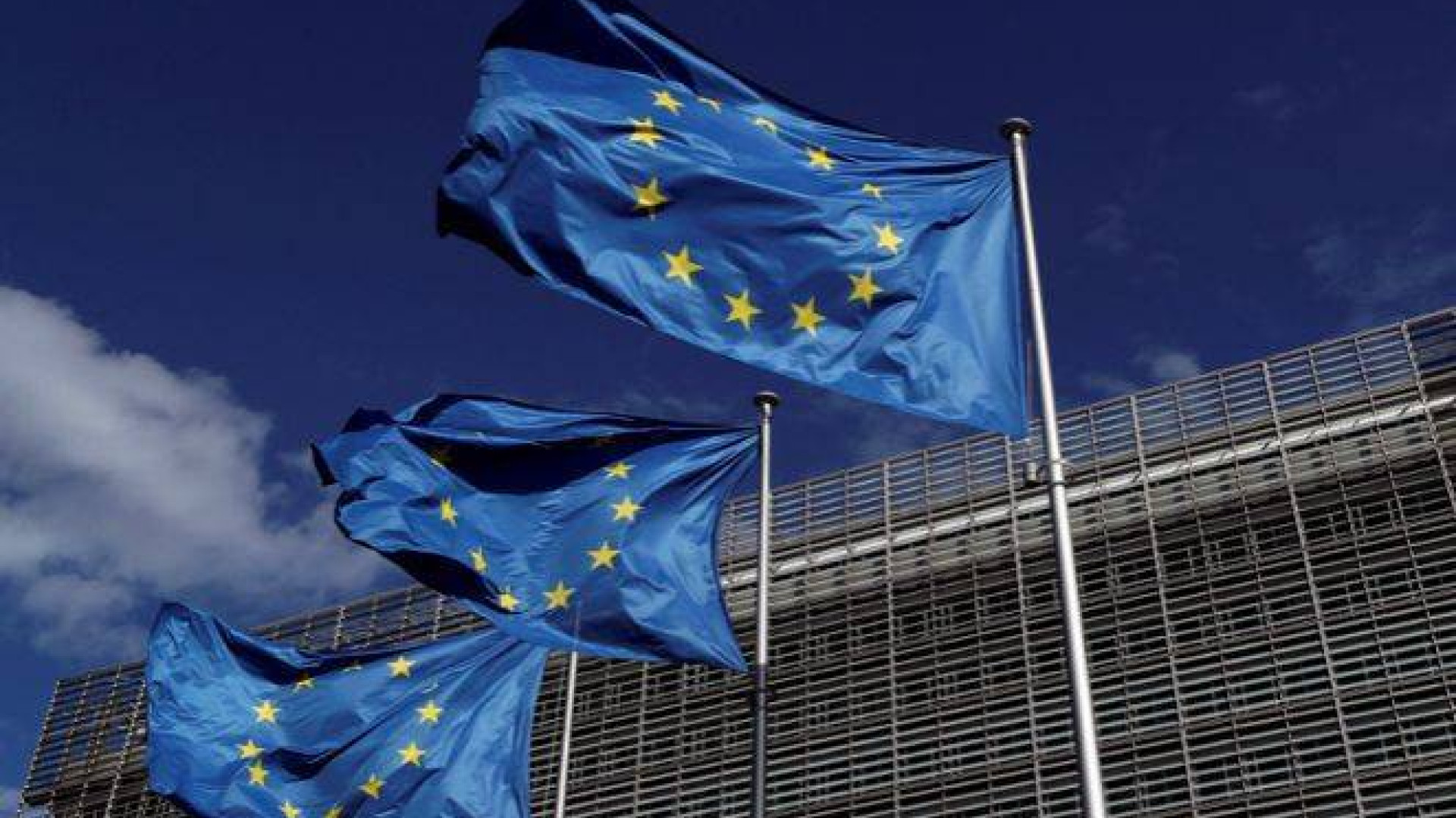 أوروبا تحسم موقفها: لا سلاح خارج الدولة 