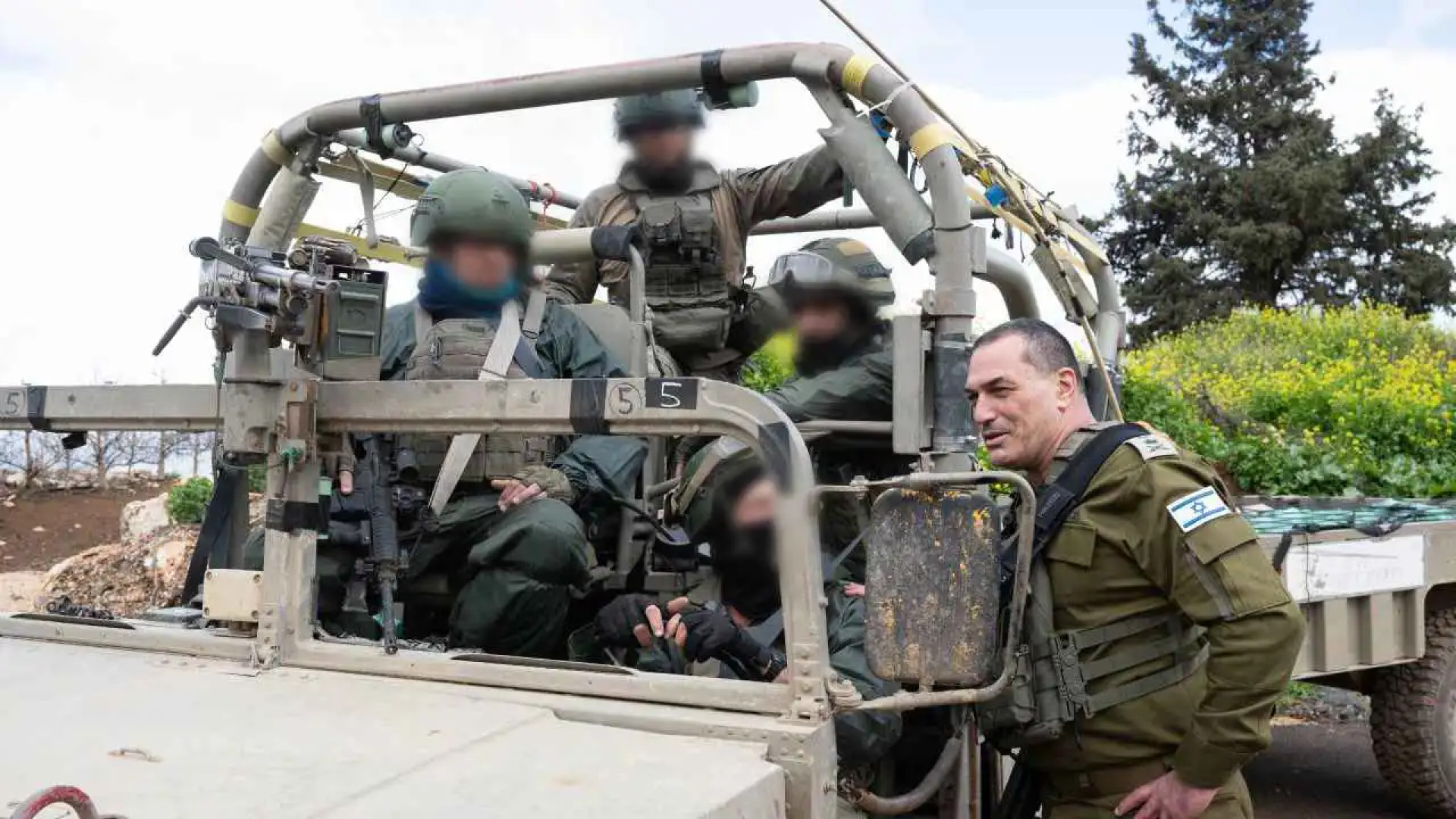 كزدورة مستفزة.. أدرعي يثير الجدل