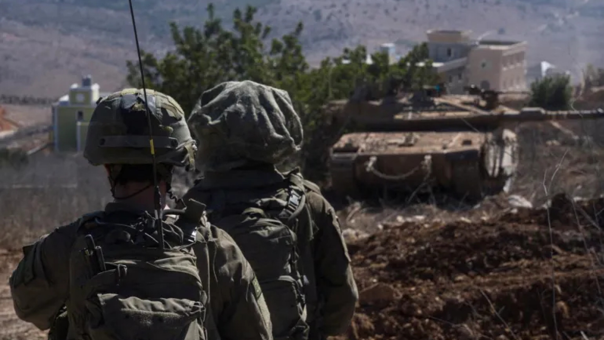 إسرائيل تستعد للتمركز داخل لبنان 