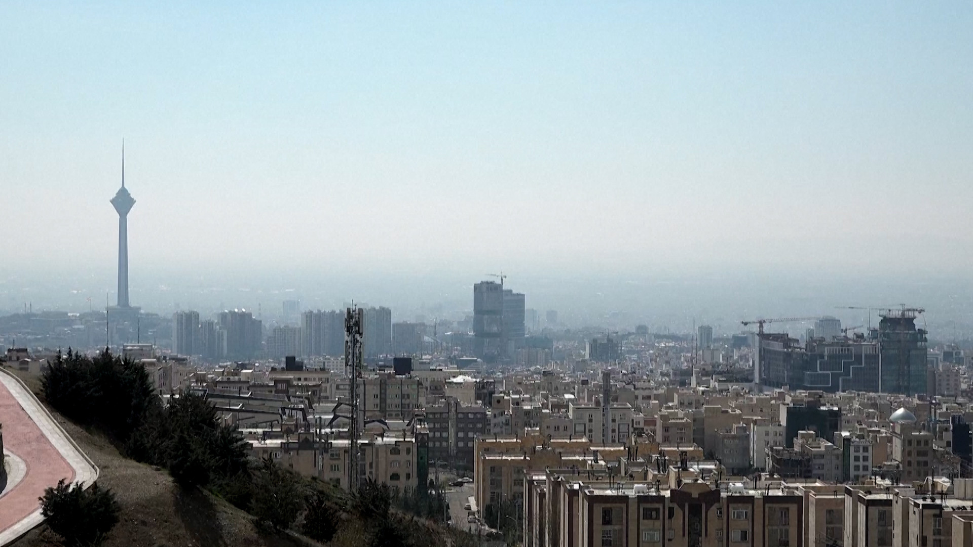 هل يُفصل ملف لبنان عن ايران؟