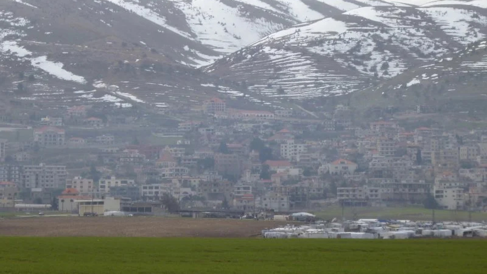 اسرائيل تستهدف مناطق عدة في الجنوب والبقاع