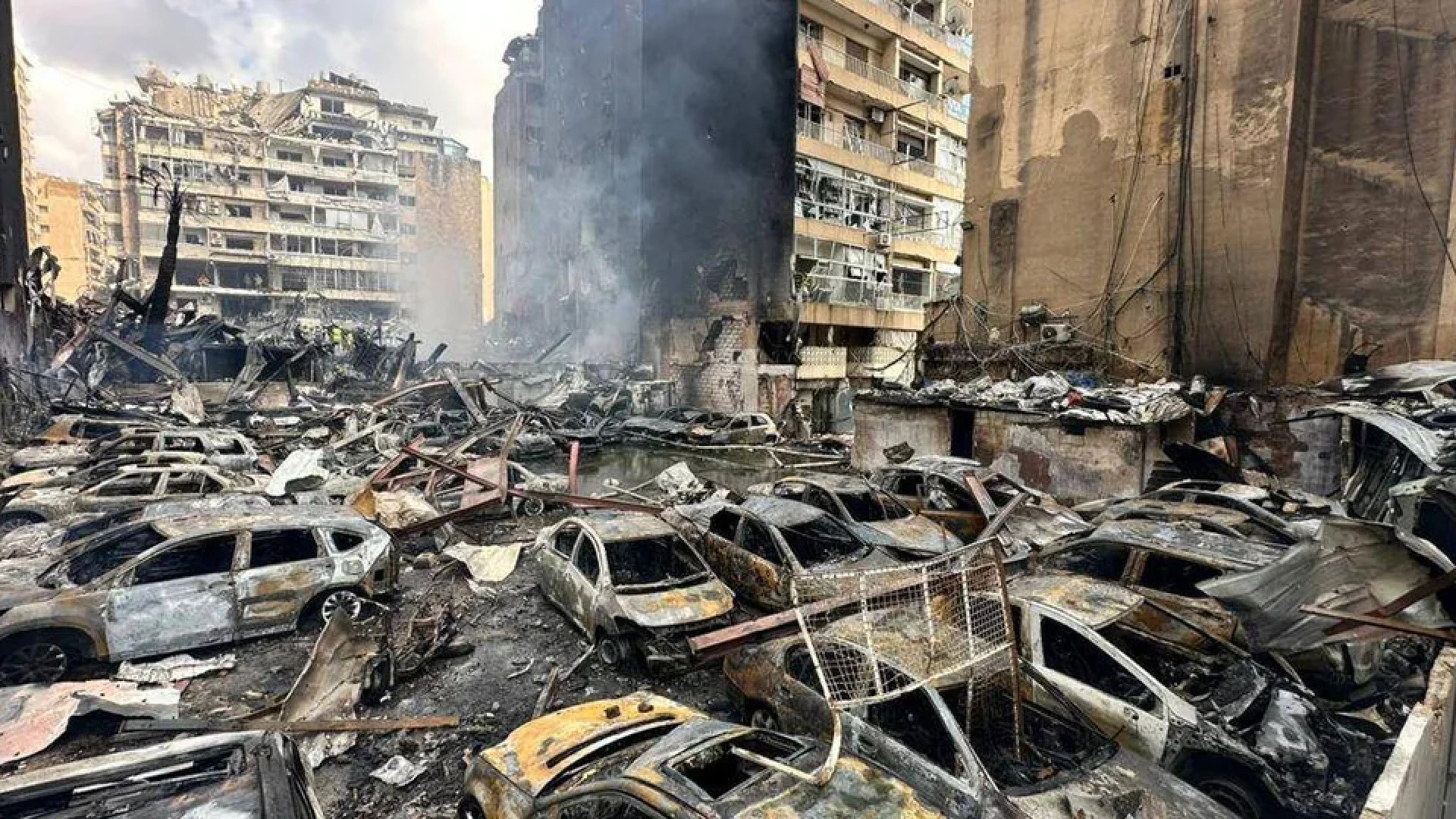 سباق مع الموت... حزام نار يلف لبنان