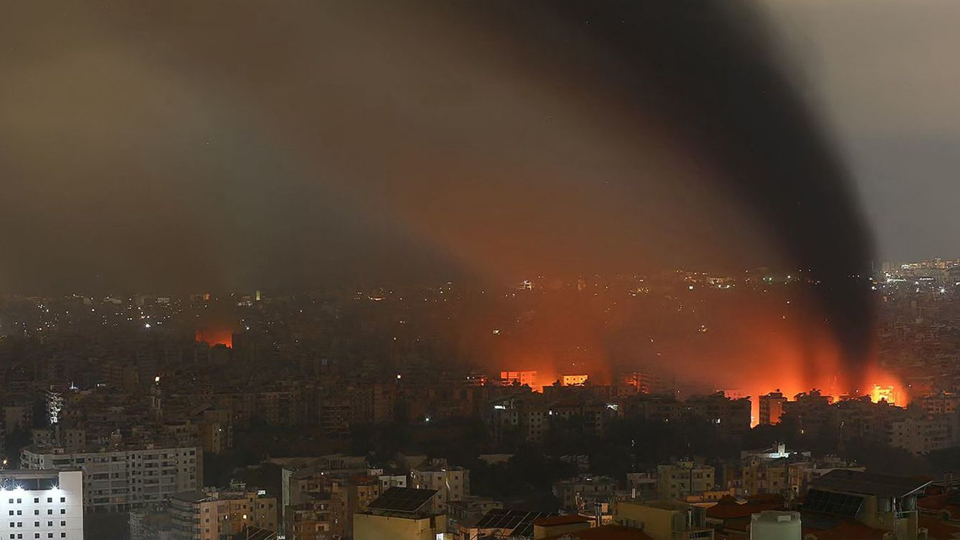 لبنان تحت المقصلة الإسرائيلية 