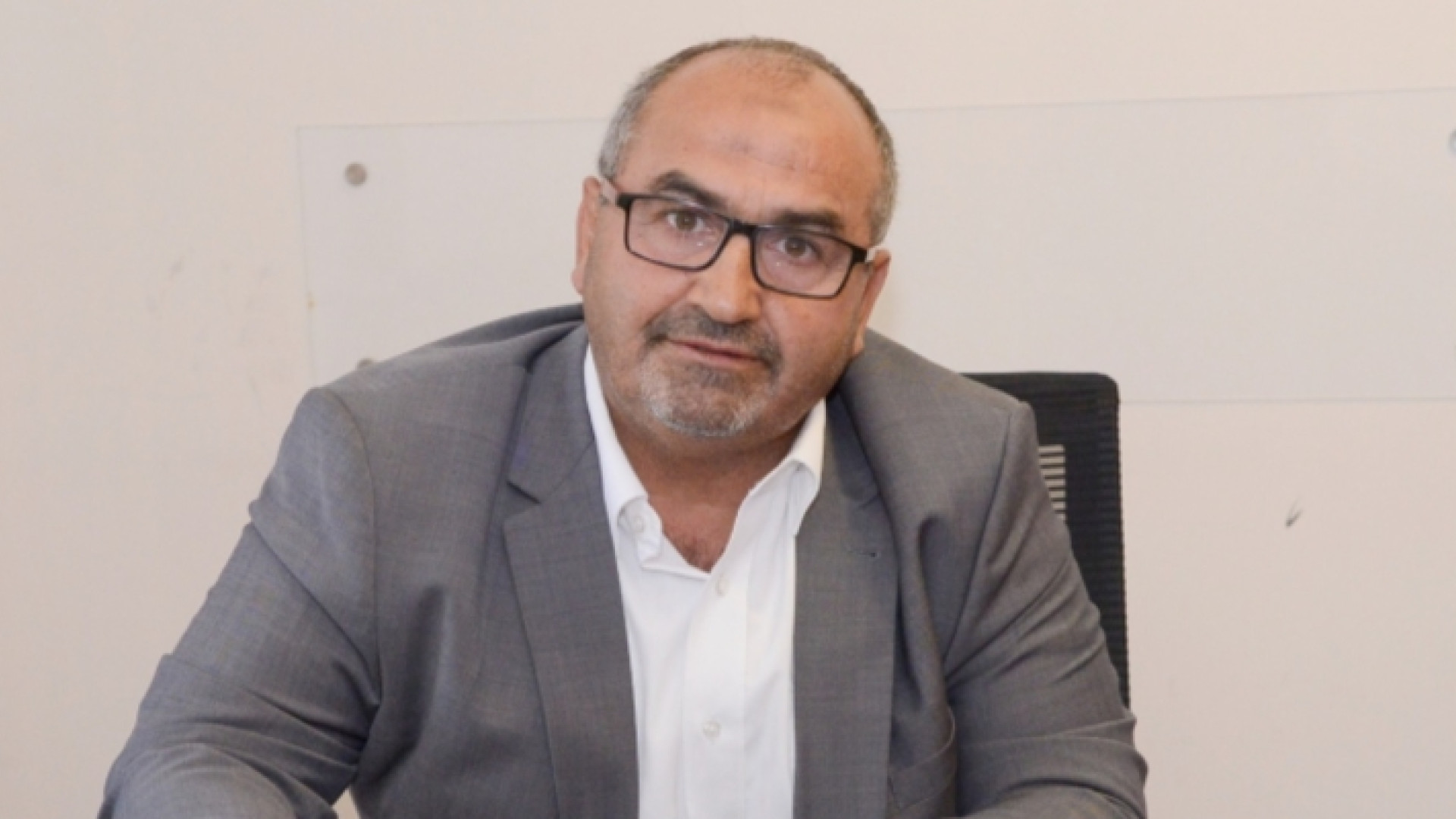 هل انضم النائب بلال الحشيمي الى لائحة؟