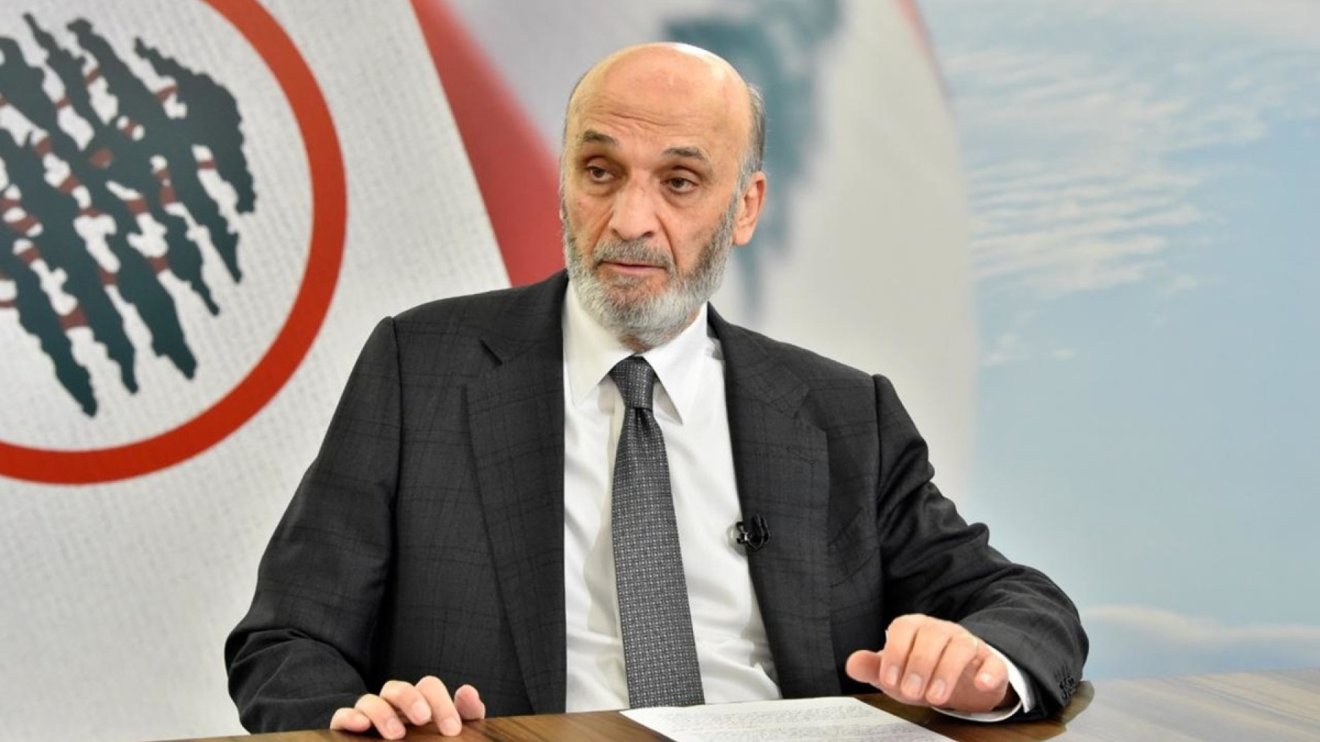 جعجع يؤكد عدم إصرار الحكومة على ملف السلاح