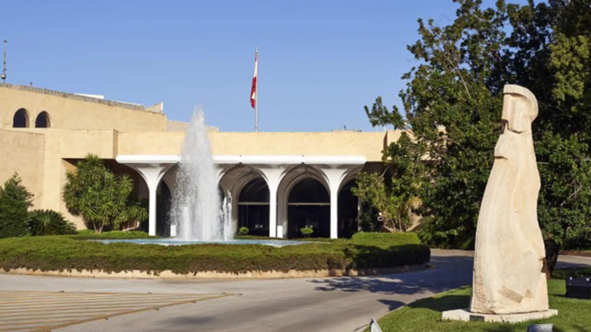 عون يستقبل حراس القانون