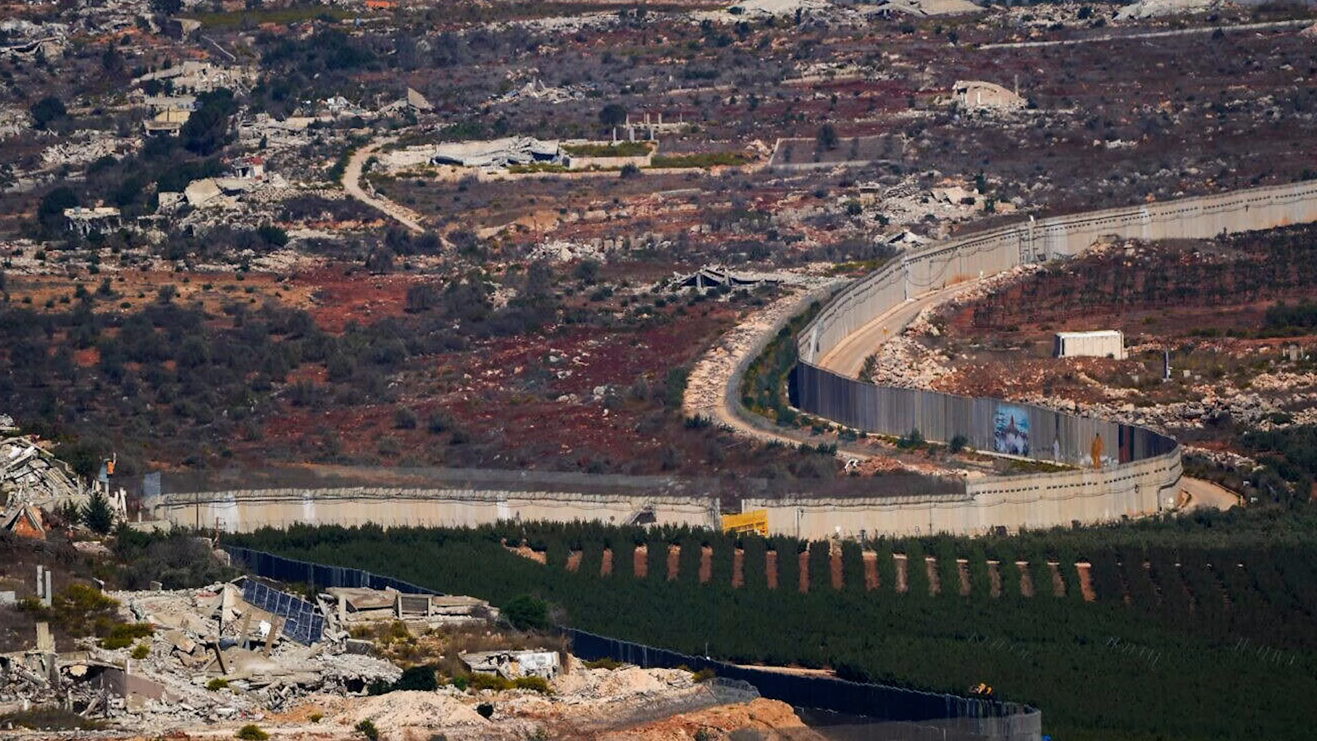 لماذا يضحي حزب الله بنفوذه؟