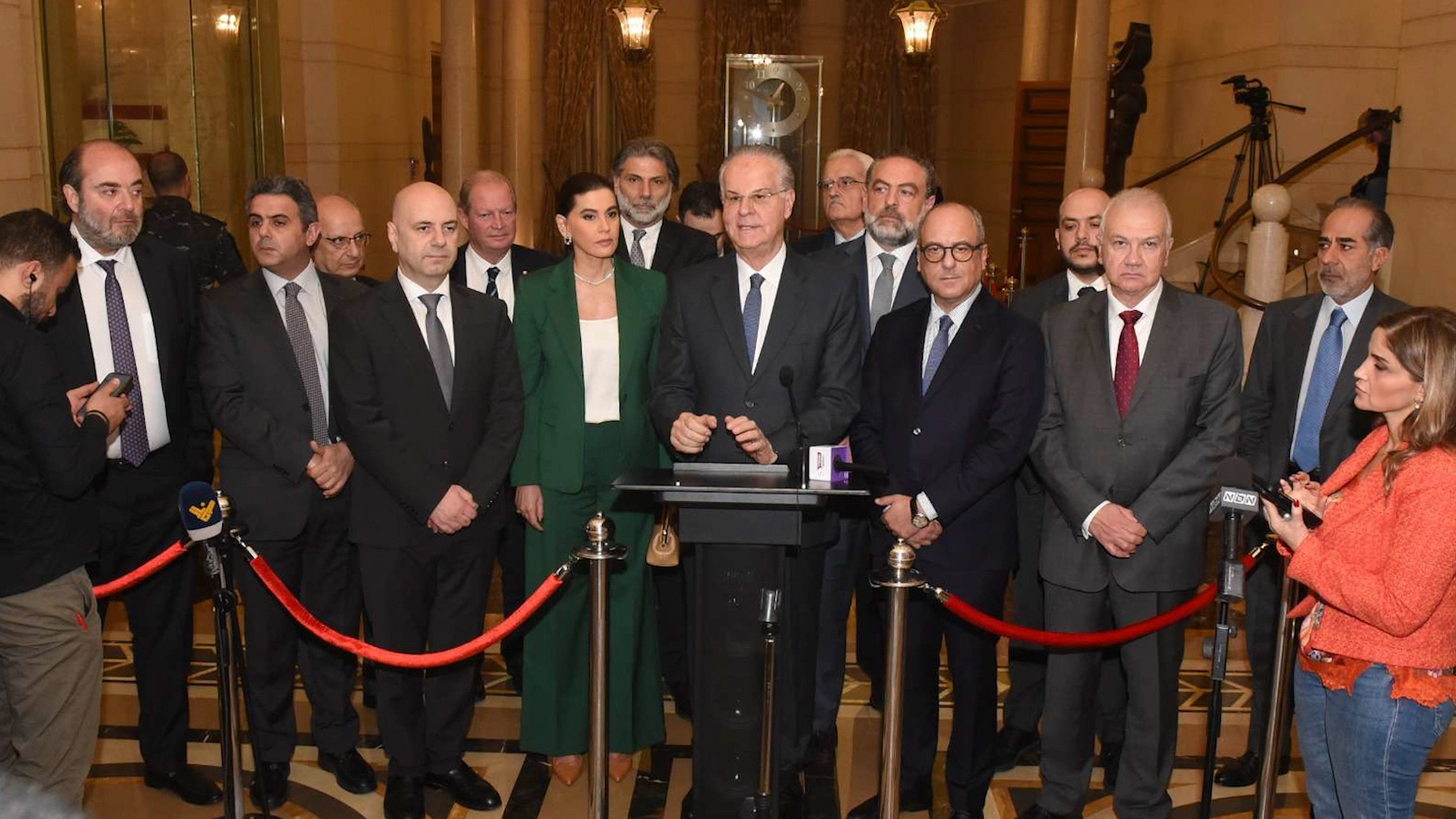 الجمهورية القوية يطعن بالموازنة