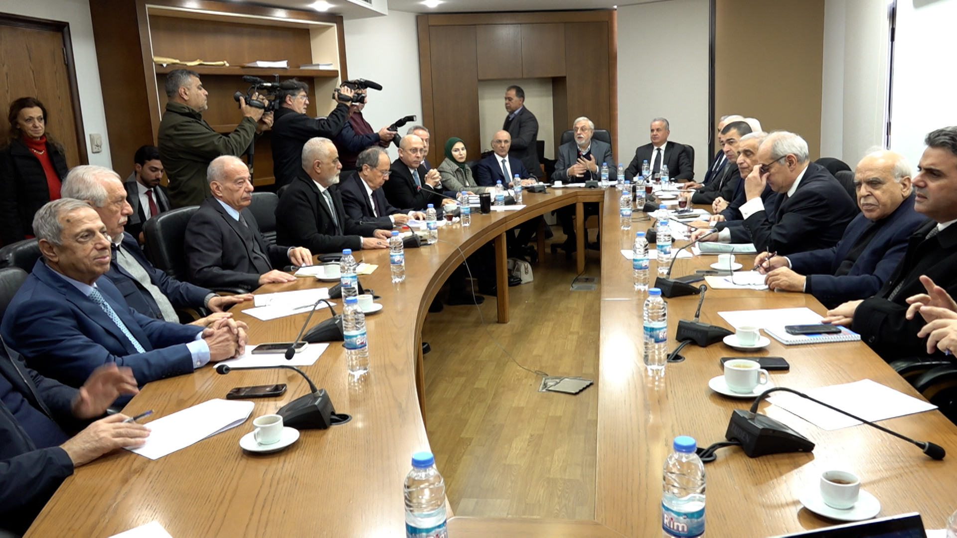 لجنة الدفاع تفتح باب البحث في قانون الانتخابات..