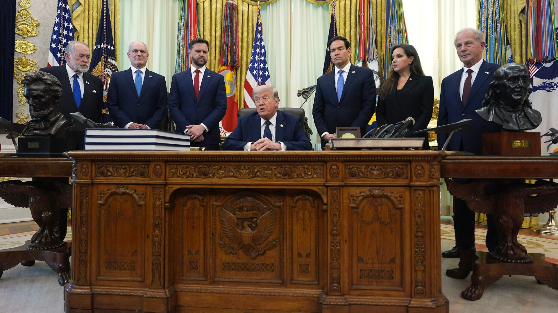 ترامب يترأس مفاوضات لبنان وإسرائيل